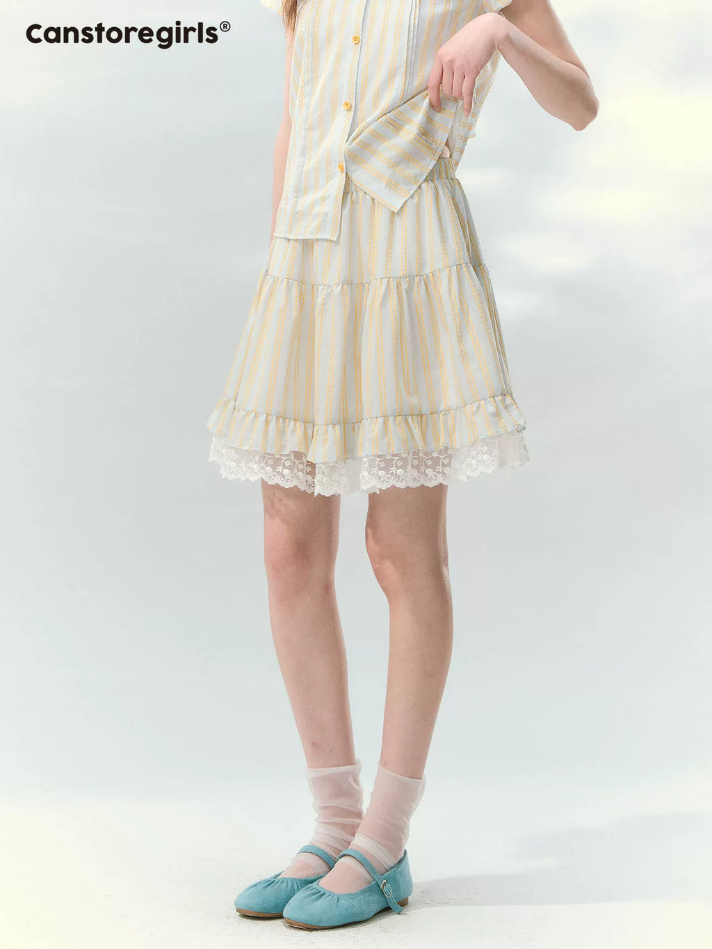 Striped short sleeve shirt and lace skirt set
