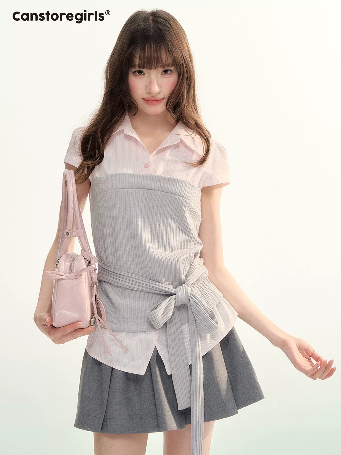 チェックニットトップスとAラインスカートのセット