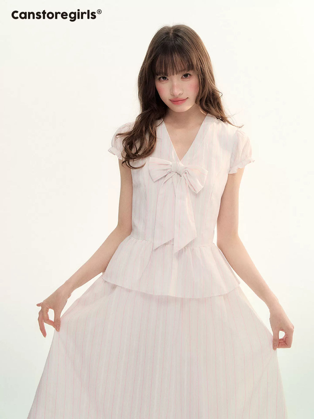 V-neck pink striped bow dress