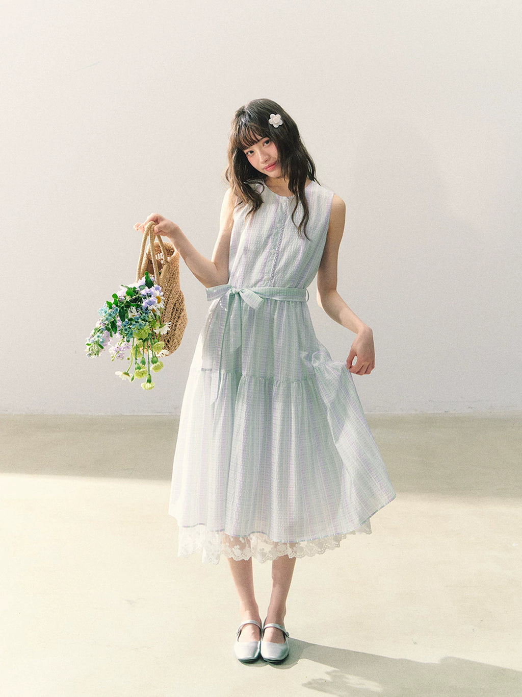 Plaid sleeveless waist-tied dress