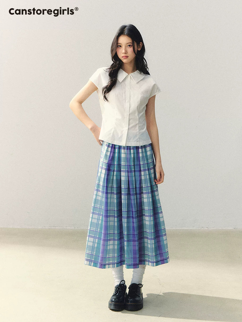 White slim-fit button-up t-shirt